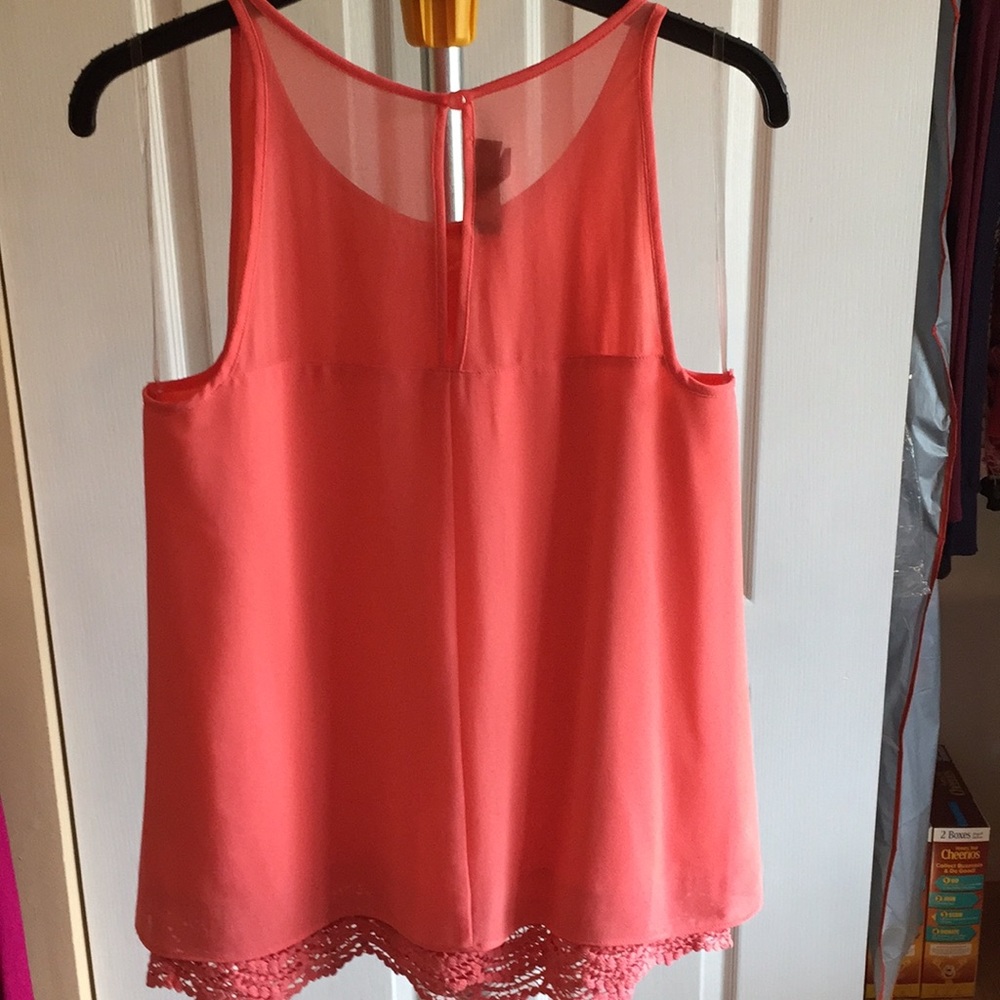 Top - Picture 3 of 4